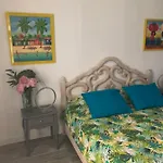 La Nectarine Pensjonat 3*