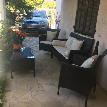 La Nectarine Penzion Nice