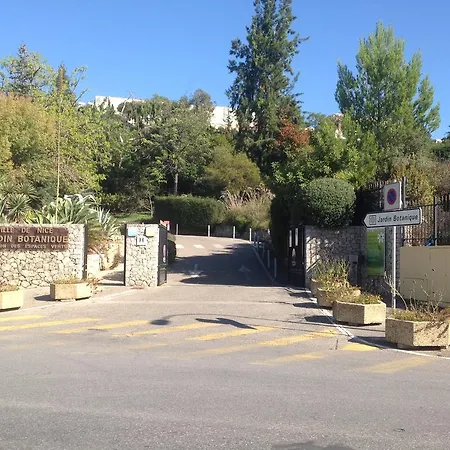 Πανσιόν La Nectarine